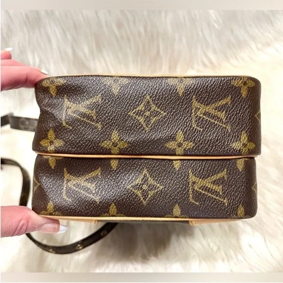 Authenticated Louis Vuitton Amazon Crossbody Shoulder Bag Purse Handbag Purse - Picture 8 of 16